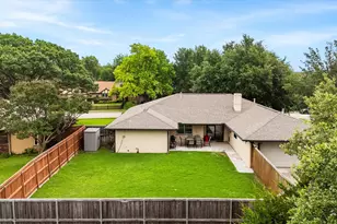 1809 Greenway Dr, Plano, TX 75075 - Photo 2