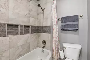 2455 Whispering Breeze Dr, Grand Prairie, TX 75050 - Photo 30