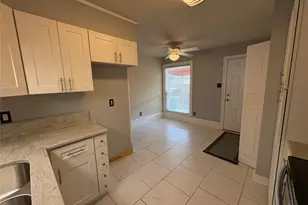 13632 Flagstone Ln, Dallas, TX 75240 - Photo 12