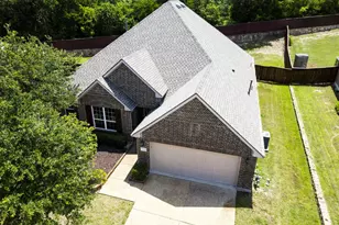 504 Peterhouse Dr, McKinney, TX 75071 - Photo 2