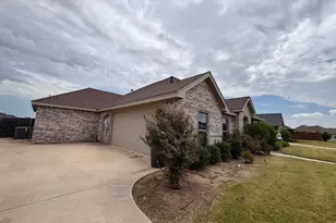 6709 Summerwood, Abilene, TX 79606 - Photo 2