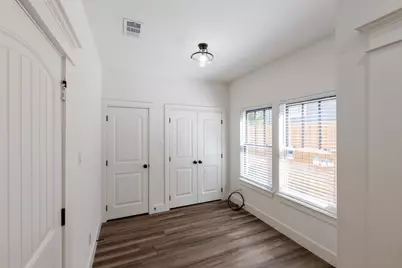 1139 Kings Highway #103, Dallas, TX 75208 - Photo 8