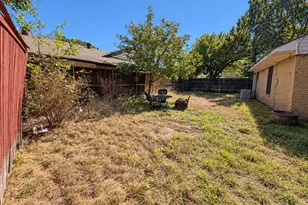 10505 Ferguson Rd, Dallas, TX 75228 - Photo 18