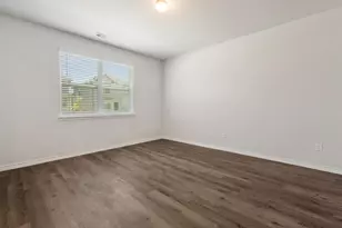 5701 Willamette Dr, Fort Worth, TX 76119 - Photo 14