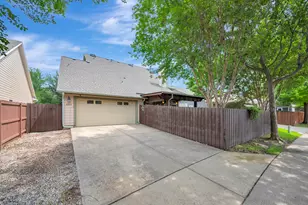 8516 Hudson St, North Richland Hills, TX 76180 - Photo 30