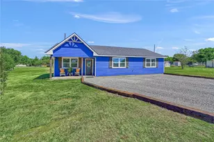 61 Lee Blvd, Pottsboro, TX 75076 - Photo 2