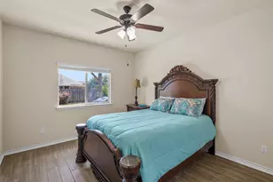 825 Wessex, Waco, TX 76712 - Photo 28