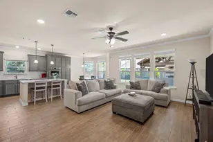 825 Wessex, Waco, TX 76712 - Photo 8