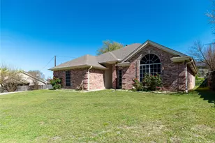 604 Valleyridge Ct, Decatur, TX 76234 - Photo 4