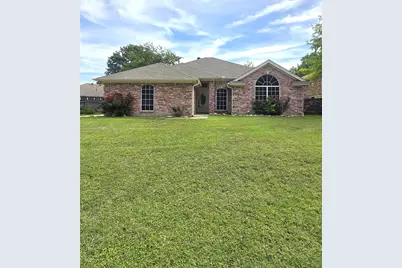604 Valleyridge Court, Decatur, TX 76234 - Photo 2