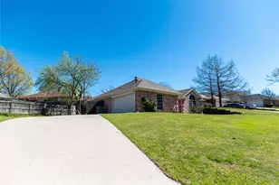 604 Valleyridge Ct, Decatur, TX 76234 - Photo 6