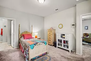 1327 Lanius St, Gainesville, TX 76240 - Photo 10
