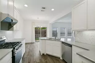 2324 Molly Ln, Plano, TX 75074 - Photo 8