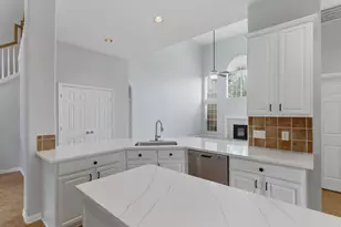1117 Apache Lake Dr, Carrollton, TX 75010 - Photo 10