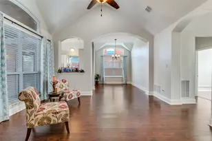 8113 Greenwood Dr, Plano, TX 75025 - Photo 6