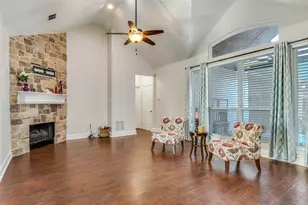 8113 Greenwood Dr, Plano, TX 75025 - Photo 4
