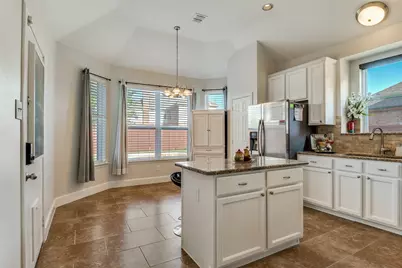 8113 Greenwood Drive, Plano, TX 75025 - Photo 8