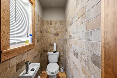 111 N Baker Street #B, Granbury, TX 76048 - Photo 16