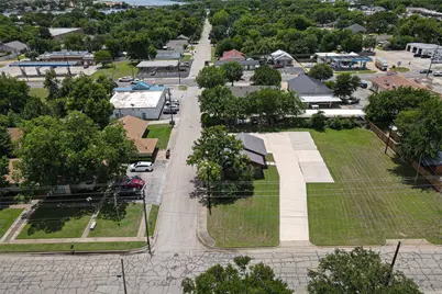 111 N Baker Street #B, Granbury, TX 76048 - Photo 26