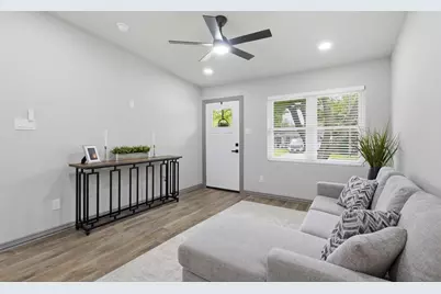 513 Hardy Drive, Garland, TX 75041 - Photo 4