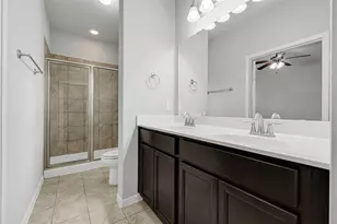124 Camelot Pl Ct, Conroe, TX 77304 - Photo 22