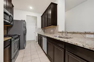 124 Camelot Pl Ct, Conroe, TX 77304 - Photo 14