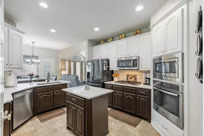 10802 Saint Annes Drive, Rowlett, TX 75089 - Photo 14