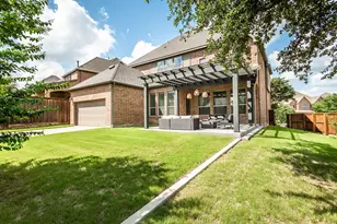 200 San Bernard Dr, Irving, TX 75039 - Photo 38