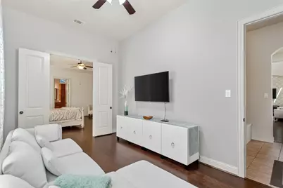 200 San Bernard Drive, Irving, TX 75039 - Photo 14