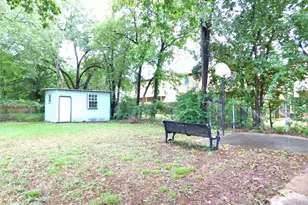 1007 W Collins St, Denton, TX 76201 - Photo 26