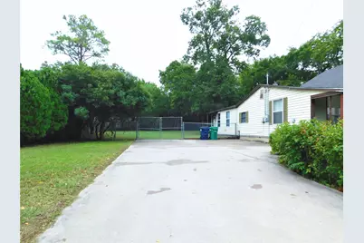 1007 W Collins Street, Denton, TX 76201 - Photo 22