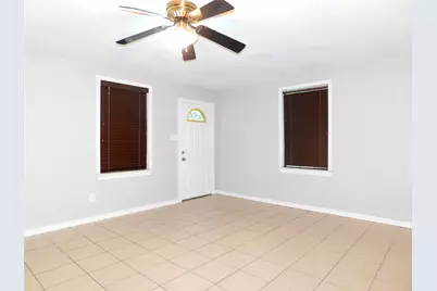 1007 W Collins Street, Denton, TX 76201 - Photo 16