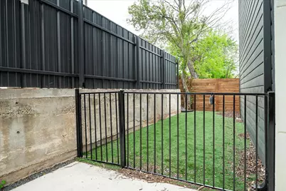 4534 Lake Avenue #102, Dallas, TX 75219 - Photo 36