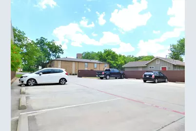 1512 N Elm Street #302, Denton, TX 76201 - Photo 16
