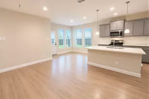 221 Oldcastle Wy, Fort Worth, TX 76052 - Photo 6