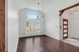 9108 High Oaks Dr, North Richland Hills, TX 76182 - Photo 6