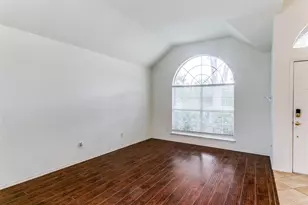 104 Dorsett Dr, Irving, TX 75063 - Photo 8