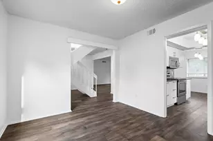 222 Wildfire Dr, Lewisville, TX 75067 - Photo 8