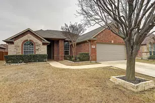 2440 Deerwood Dr, Little Elm, TX 75068 - Photo 2