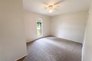 1102 Hillwood Dr, Lewisville, TX 75067 - Photo 16