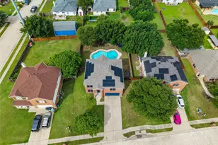 105 Vivian Dr, Waxahachie, TX 75165 - Photo 4