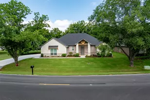 10301 Ravenswood Rd, Granbury, TX 76049 - Photo 2