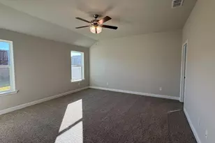 225 Sandstone Cir, Granbury, TX 76048 - Photo 6