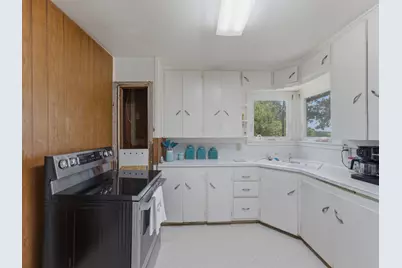 381 Bynum Road, Bowie, TX 76230 - Photo 22