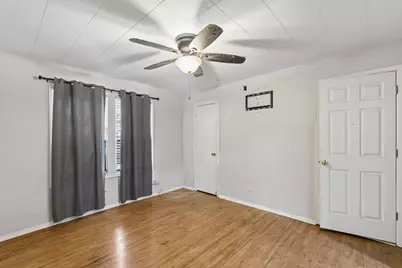 1120 S Pine Street, Grapevine, TX 75050 - Photo 8