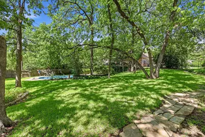 3813 Cambridge Circle W, Bedford, TX 76021 - Photo 36