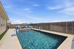 645 Ridgeback Trail, Fort Worth, TX 76052 - Photo 2