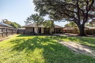 2403 Bayberry Ln, Euless, TX 76039 - Photo 32