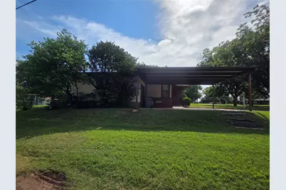 1213 Hillcrest Drive, Graham, TX 76450 - Photo 4
