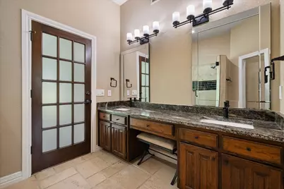 823 Kingston Drive, Mansfield, TX 76063 - Photo 8